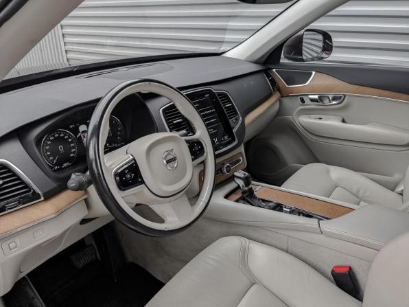 Volvo XC90 II с пробегом 2018 года, цена 3 245 000 рублей, 200505 км, внедорожник, Автокод Объявления