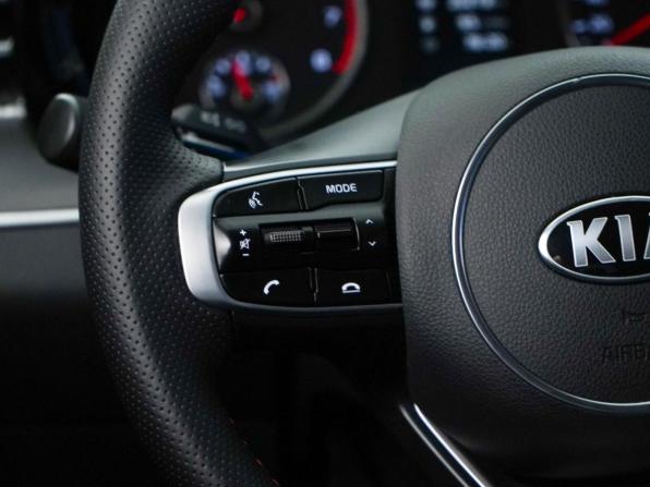 Kia K5 III с пробегом 2020 года, цена 2 457 077 рублей, 59791 км, седан, Автокод Объявления