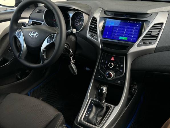 Hyundai Elantra V (MD) Рестайлинг с пробегом 2014 года, цена 1 049 000 рублей, 164453 км, седан, Автокод Объявления