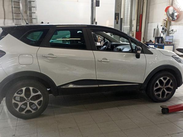 Renault Kaptur I с пробегом 2018 года, цена 1 295 000 рублей, 78000 км, внедорожник, Автокод Объявления