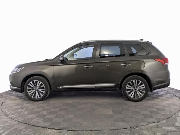 Mitsubishi Outlander III Рестайлинг 3 с пробегом 2021 года, цена 2 920 000 рублей, 95753 км, внедорожник, Автокод Объявления