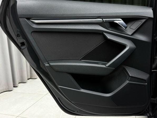 Audi A3 IV (8Y) с пробегом 2021 года, цена 2 799 000 рублей, 56058 км, седан, Автокод Объявления