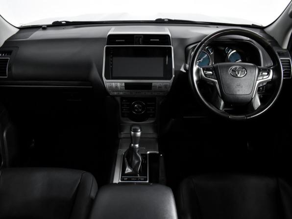 Toyota Land Cruiser Prado 150 Series Рестайлинг 2 с пробегом 2019 года, цена 4 850 000 рублей, 75400 км, внедорожник, Автокод Объявления