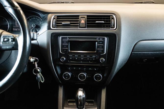 Volkswagen Jetta VI с пробегом 2013 года, цена 1 109 000 рублей, 167580 км, седан, Автокод Объявления