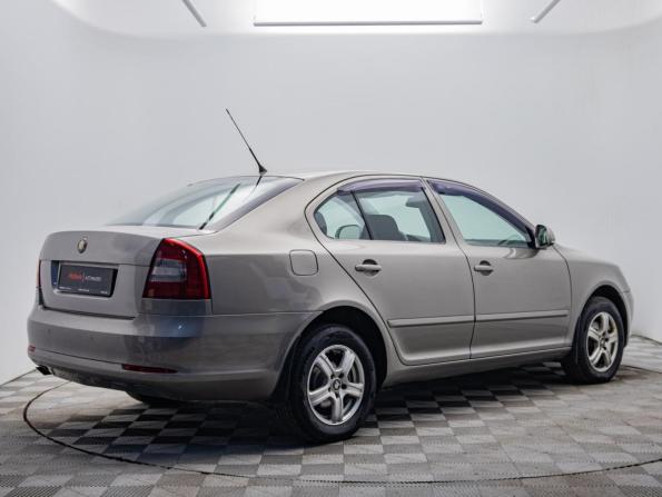 Skoda Octavia II (A5) Рестайлинг с пробегом 2009 года, цена 684 000 рублей, 292723 км, лифтбек, Автокод Объявления