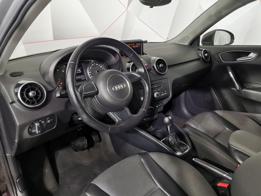 Audi A1 I (8X) Москва  - изображение 17