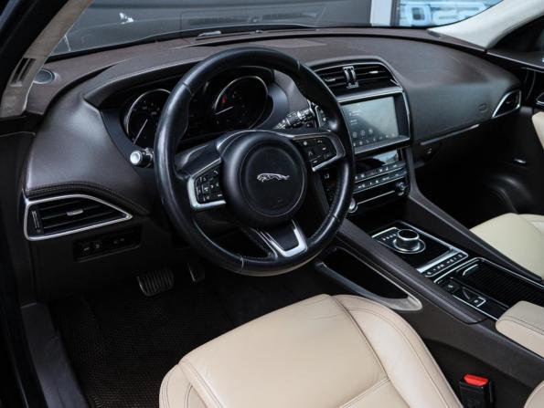 Jaguar F-Pace I с пробегом 2019 года, цена 2 250 000 рублей, 157668 км, внедорожник, Автокод Объявления