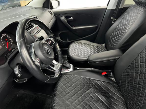 Volkswagen Polo V Рестайлинг с пробегом 2018 года, цена 1 370 000 рублей, 78000 км, седан, Автокод Объявления