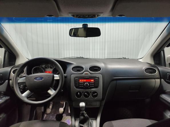 Ford Focus II Рестайлинг с пробегом 2010 года, цена 475 000 рублей, 221003 км, седан, Автокод Объявления