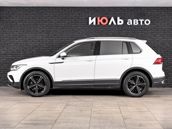 Volkswagen Tiguan II Рестайлинг с пробегом 2021 года, цена 3 550 000 рублей, 64781 км, внедорожник, Автокод Объявления