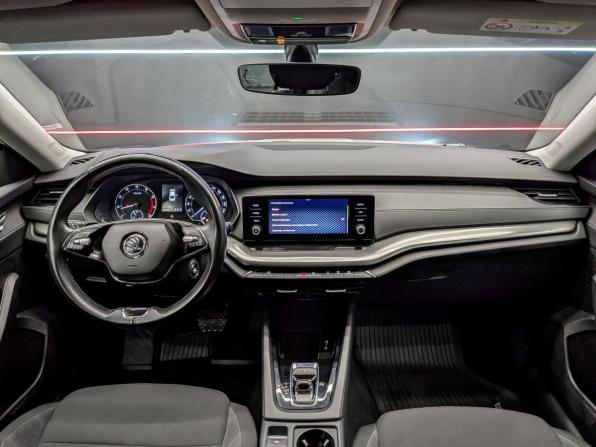 Skoda Octavia IV (A8) с пробегом 2021 года, цена 2 015 000 рублей, 142559 км, лифтбек, Автокод Объявления