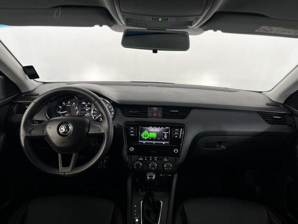 Skoda Octavia III (A7) Рестайлинг с пробегом 2017 года, цена 1 420 000 рублей, 199340 км, лифтбек, Автокод Объявления