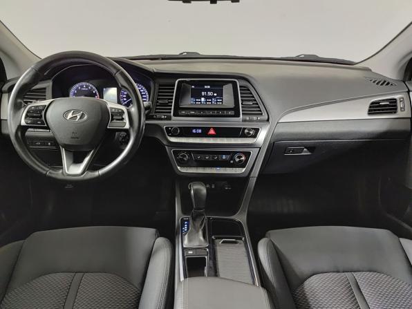 Hyundai Sonata VII (LF) Рестайлинг с пробегом 2019 года, цена 1 490 000 рублей, 195000 км, седан, Автокод Объявления