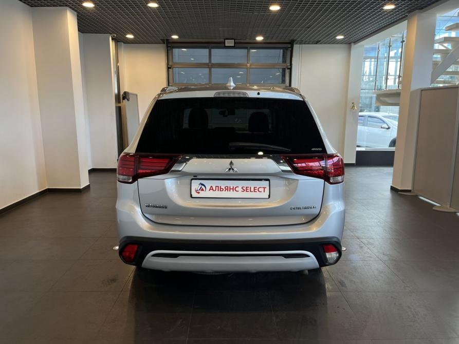 Mitsubishi Outlander III Рестайлинг 3 Чебоксары  - изображение 4
