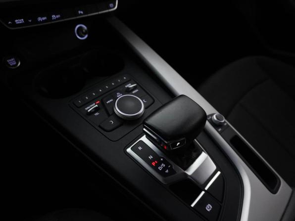 Audi A4 V (B9) с пробегом 2019 года, цена 2 353 055 рублей, 137932 км, универсал, Автокод Объявления