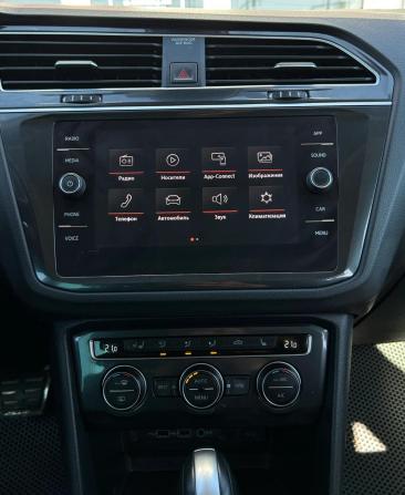 Volkswagen Tiguan II с пробегом 2020 года, цена 2 640 000 рублей, 58215 км, внедорожник, Автокод Объявления