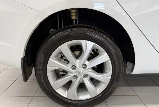 Lada (ВАЗ) Vesta I Рестайлинг (NG) с пробегом 2025 года, цена 1 550 000 рублей, 4117 км, седан, Автокод Объявления