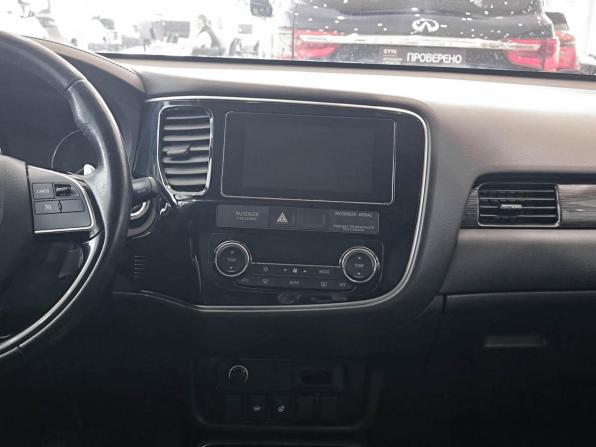 Mitsubishi Outlander III Рестайлинг 2 с пробегом 2018 года, цена 2 150 000 рублей, 135391 км, внедорожник, Автокод Объявления