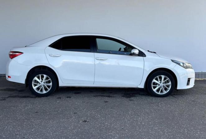 Toyota Corolla XI (E160 E170 E180) с пробегом 2013 года, цена 1 600 000 рублей, 101132 км, седан, Автокод Объявления