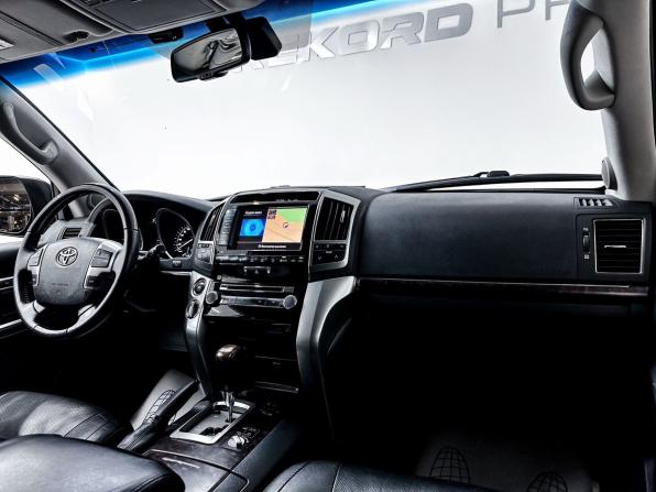 Toyota Land Cruiser 200 Series Рестайлинг 1 с пробегом 2012 года, цена 4 510 000 рублей, 168495 км, внедорожник, Автокод Объявления