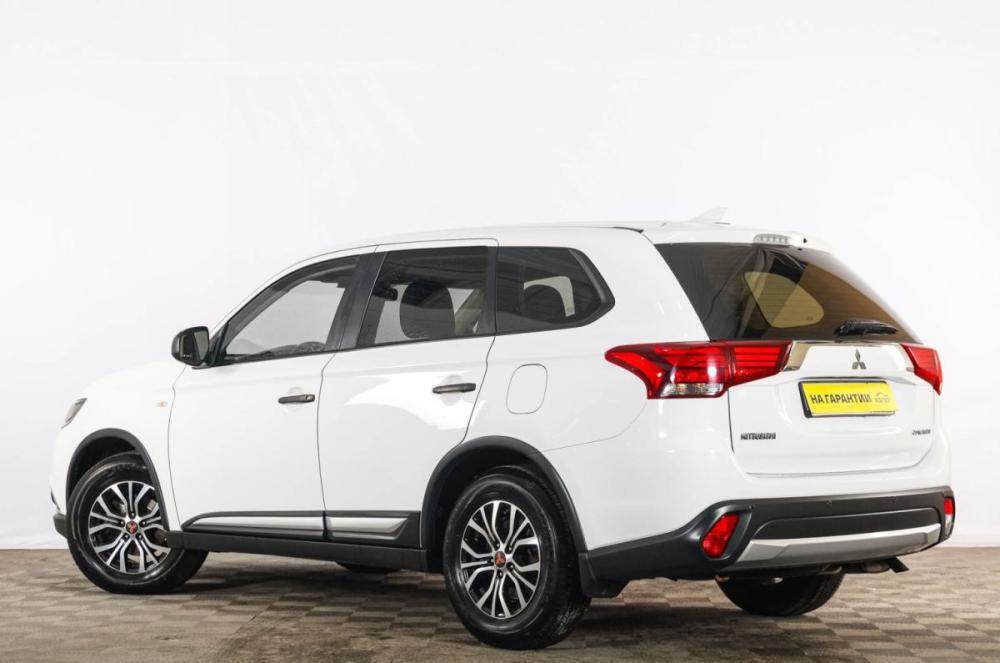 Mitsubishi Outlander III Рестайлинг 2 Тюмень  - изображение 5