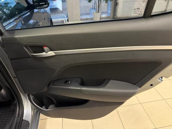 Hyundai Elantra VI (AD) Рестайлинг с пробегом 2019 года, цена 1 730 000 рублей, 93000 км, седан, Автокод Объявления
