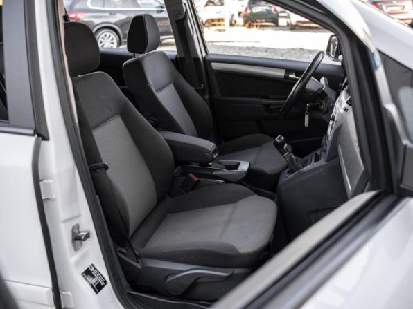 Opel Zafira B Рестайлинг с пробегом 2013 года, цена 999 000 рублей, 158888 км, компактвэн, Автокод Объявления