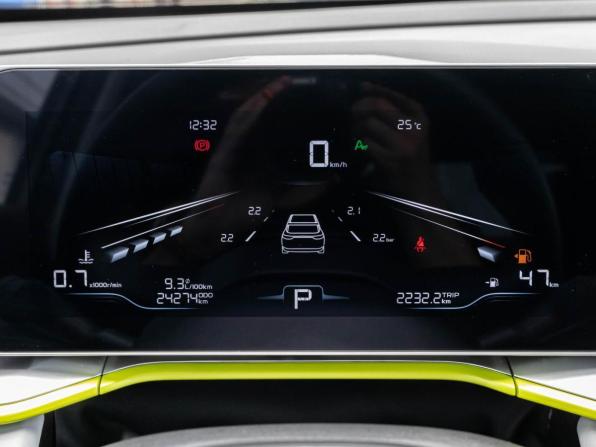 Geely Coolray I Рестайлинг с пробегом 2023 года, цена 2 019 040 рублей, 24274 км, внедорожник, Автокод Объявления