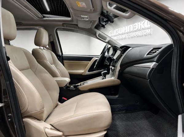 Mitsubishi Montero Sport III Рестайлинг с пробегом 2021 года, цена 4 220 000 рублей, 60000 км, внедорожник, Автокод Объявления