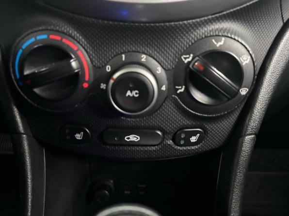 Hyundai Solaris I Рестайлинг с пробегом 2015 года, цена 1 097 000 рублей, 159676 км, хэтчбек, Автокод Объявления