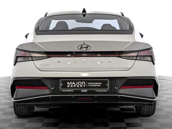 Hyundai Elantra VII (CN7) Рестайлинг с пробегом 2023 года, цена 2 049 000 рублей, 40500 км, седан, Автокод Объявления