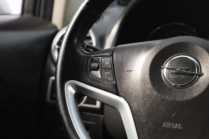 Opel Antara I Рестайлинг с пробегом 2013 года, цена 1 299 000 рублей, 125000 км, внедорожник, Автокод Объявления