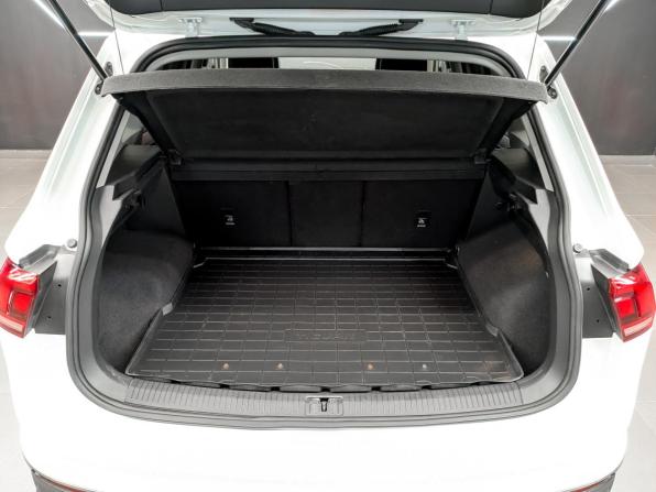 Volkswagen Tiguan II Рестайлинг с пробегом 2021 года, цена 2 950 000 рублей, 87181 км, внедорожник, Автокод Объявления