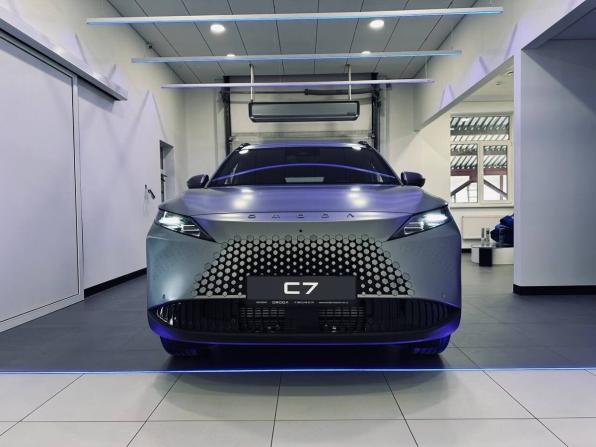 Новый Omoda C7 2026 года, цена 3 499 000 рублей, внедорожник, Автокод Объявления
