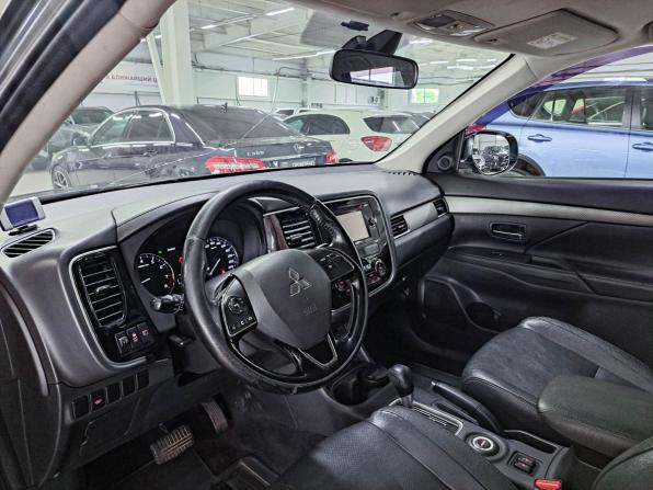 Mitsubishi Outlander III Рестайлинг 2 с пробегом 2015 года, цена 1 950 000 рублей, 141130 км, внедорожник, Автокод Объявления