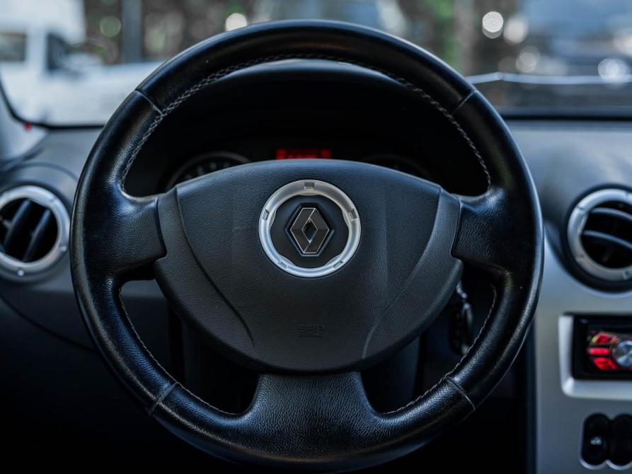 Renault Logan I Рестайлинг Санкт-Петербург  - изображение 6