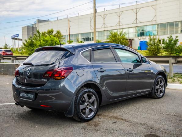 Opel Astra J с пробегом 2011 года, цена 815 000 рублей, 209537 км, хэтчбек, Автокод Объявления