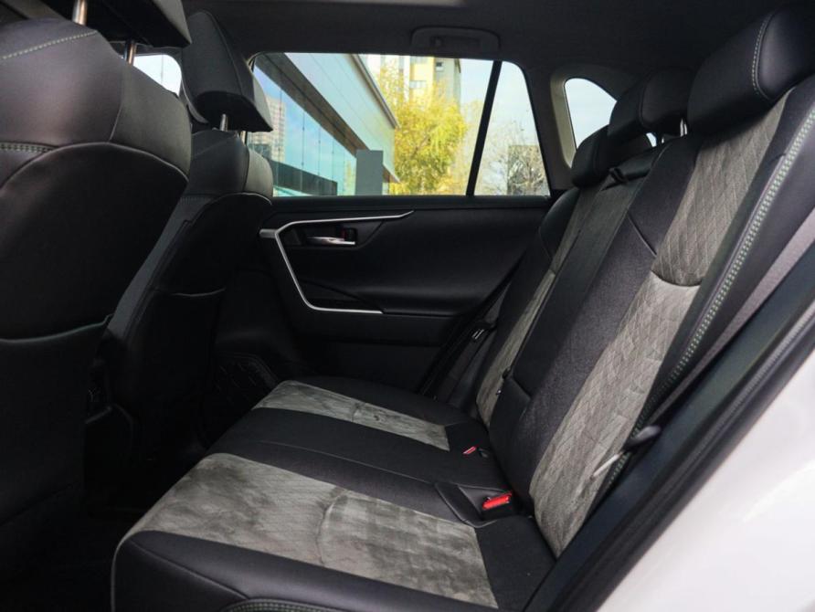 Toyota RAV4 V (XA50) Москва  - изображение 8