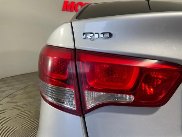Kia Rio III Рестайлинг с пробегом 2015 года, цена 849 000 рублей, 200952 км, седан, Автокод Объявления