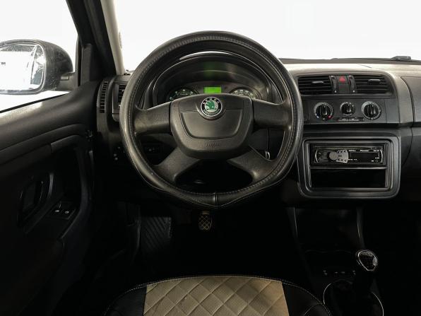 Skoda Fabia II с пробегом 2010 года, цена 320 000 рублей, 296884 км, хэтчбек, Автокод Объявления