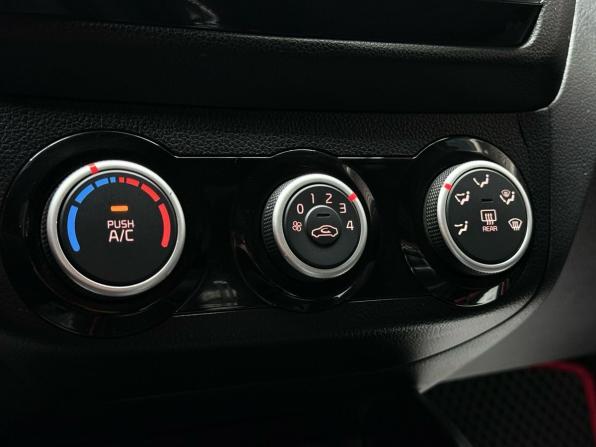 Kia Rio III Рестайлинг с пробегом 2015 года, цена 899 000 рублей, 139602 км, седан, Автокод Объявления