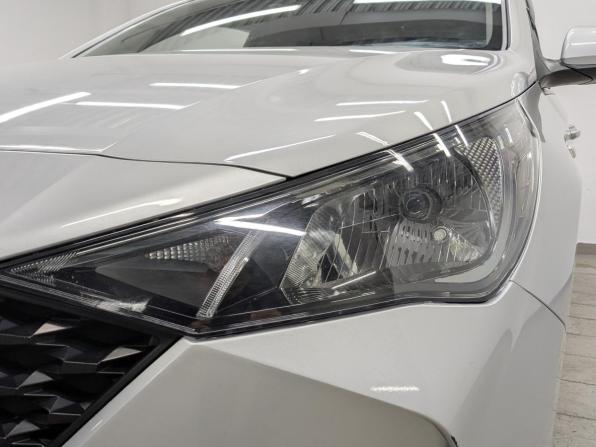 Hyundai Solaris II Рестайлинг с пробегом 2021 года, цена 1 670 000 рублей, 37766 км, седан, Автокод Объявления