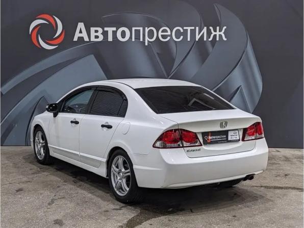 Honda Civic VIII Рестайлинг с пробегом 2009 года, цена 580 000 рублей, 261000 км, седан, Автокод Объявления