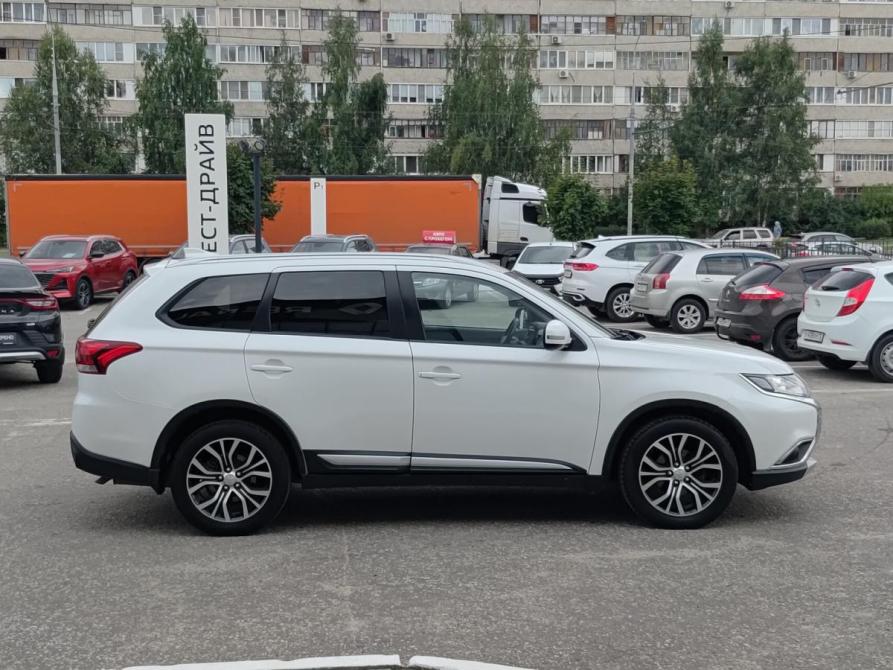 Mitsubishi Outlander III Рестайлинг 2 Йошкар-Ола  - изображение 5