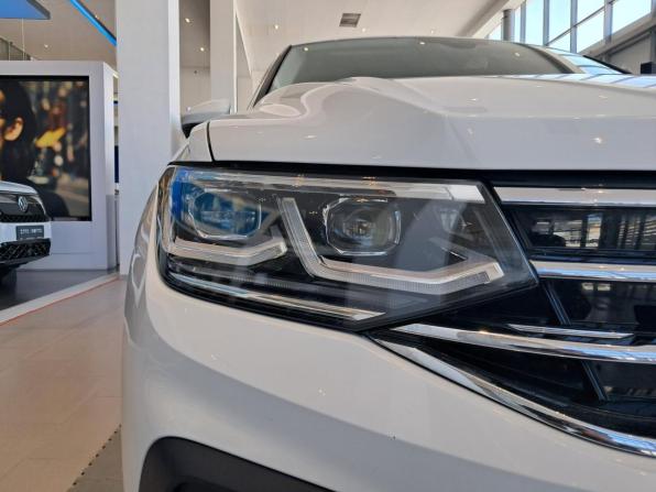Volkswagen Tiguan II Рестайлинг с пробегом 2021 года, цена 2 660 000 рублей, 50562 км, внедорожник, Автокод Объявления