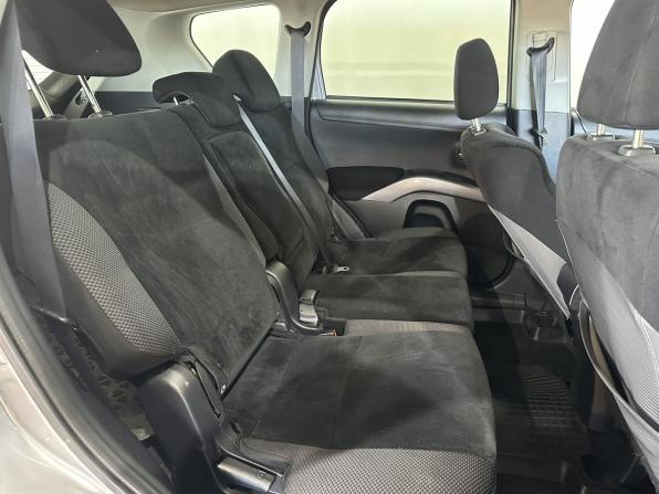 Mitsubishi Outlander II Рестайлинг с пробегом 2012 года, цена 1 300 000 рублей, 185513 км, внедорожник, Автокод Объявления