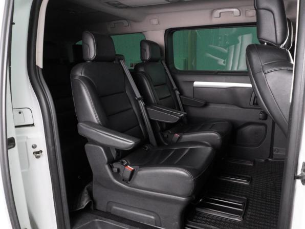Peugeot Traveller I с пробегом 2019 года, цена 2 875 000 рублей, 224193 км, минивэн, Автокод Объявления