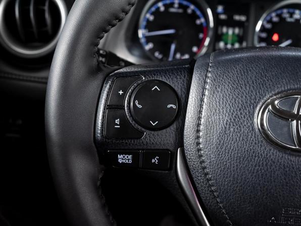 Toyota RAV4 IV (XA40) Рестайлинг с пробегом 2018 года, цена 2 655 000 рублей, 162342 км, внедорожник, Автокод Объявления
