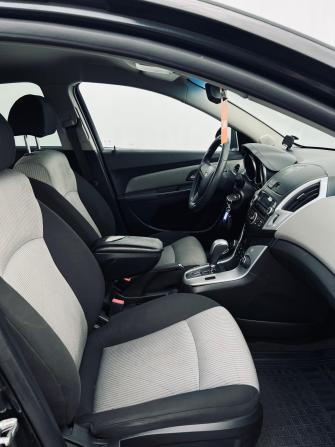 Chevrolet Cruze I Рестайлинг с пробегом 2013 года, цена 570 000 рублей, 243000 км, хэтчбек, Автокод Объявления