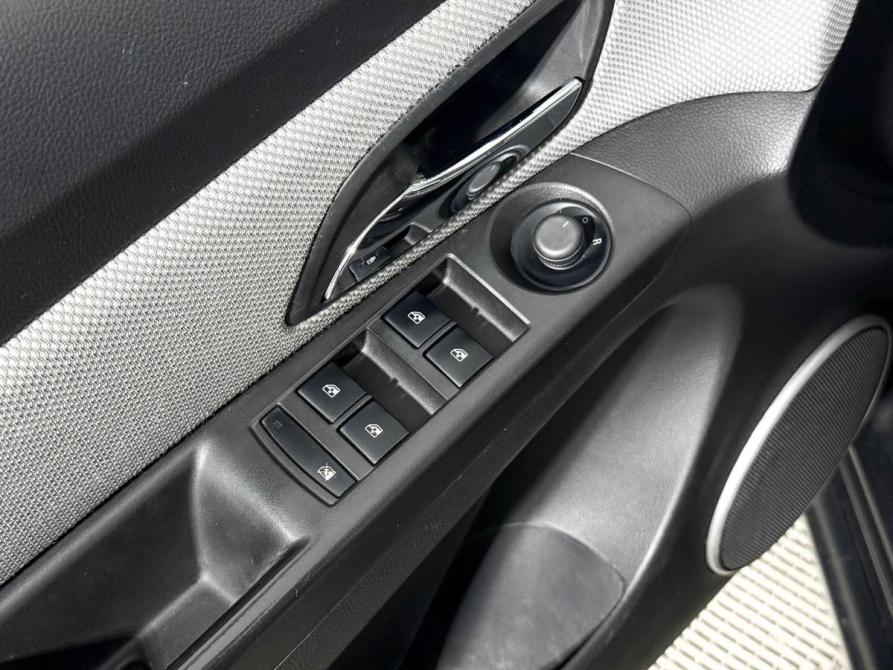 Chevrolet Cruze I Санкт-Петербург  - изображение 10
